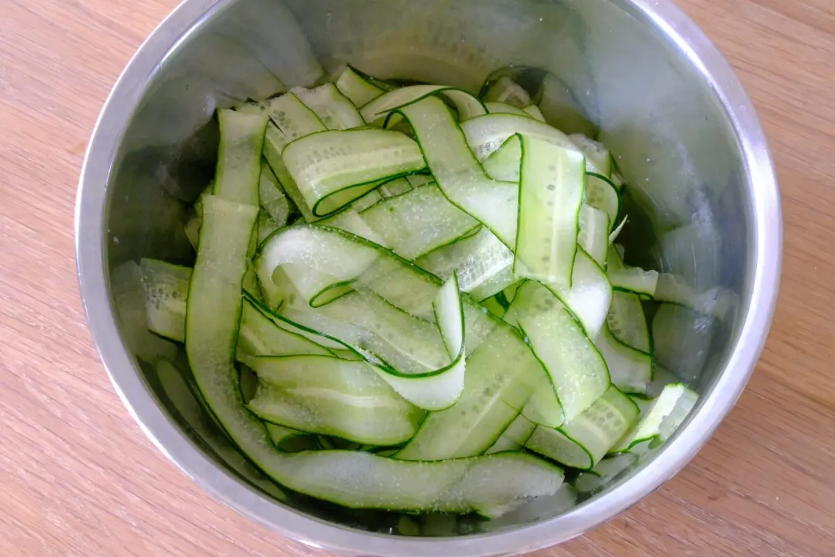 sirabee20250618kyuuripickled7