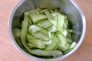 sirabee20250618kyuuripickled7