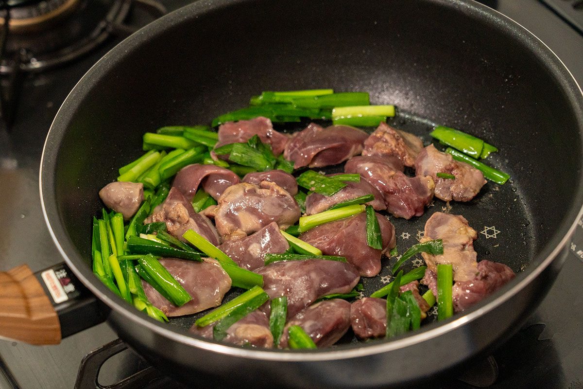 森田隼人氏考案「プロも知らない絶品レバニラ」