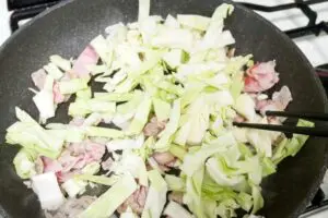 sirabee20250619yakisoba3