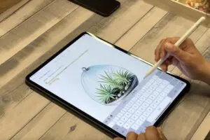 iPhoneで使える「Apple Intelligence」が便利すぎてほぼ魔法…　とくに注目の機能“3つ”