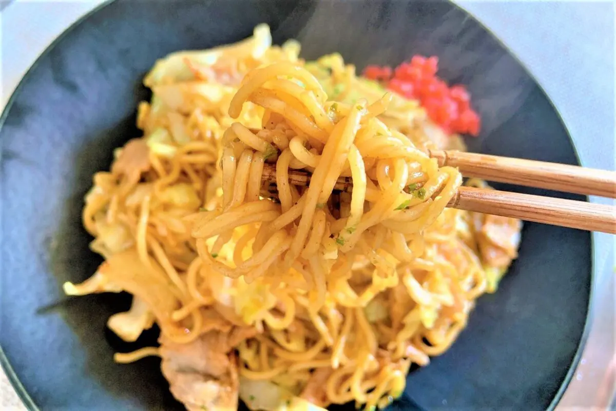 sirabee20250627sauceyakisoba1