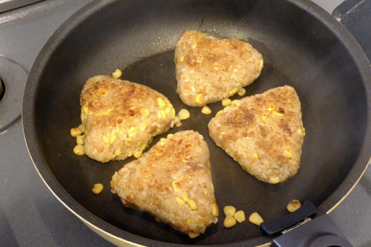 JA全農　焼きとうもろこしのバター醤油おにぎり