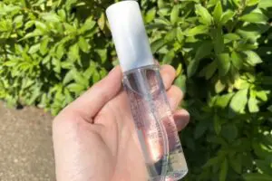 去年の夏、本当に買ってよかった「持ち運び冷感スプレー」は“この2つ“　マジで全然違う