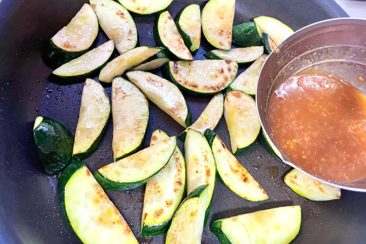 ズッキーニの味噌炒め