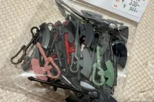 ハードオフ、大量の兵器を300円で販売　「全部同じじゃないですか！？」と話題に…