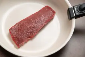 かまいたち濱家が夢中になった“最強フライパン”　「焦げ付き防止」が段違いだった