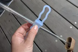 3COINSの“コレ”で「日傘さしながらハンディファン」が叶う　これは助かる…