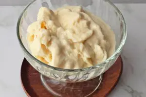 パックそのまま使う「ヨーグルトアイス」が激ウマ “材料3つ”を混ぜて凍らせるだけ