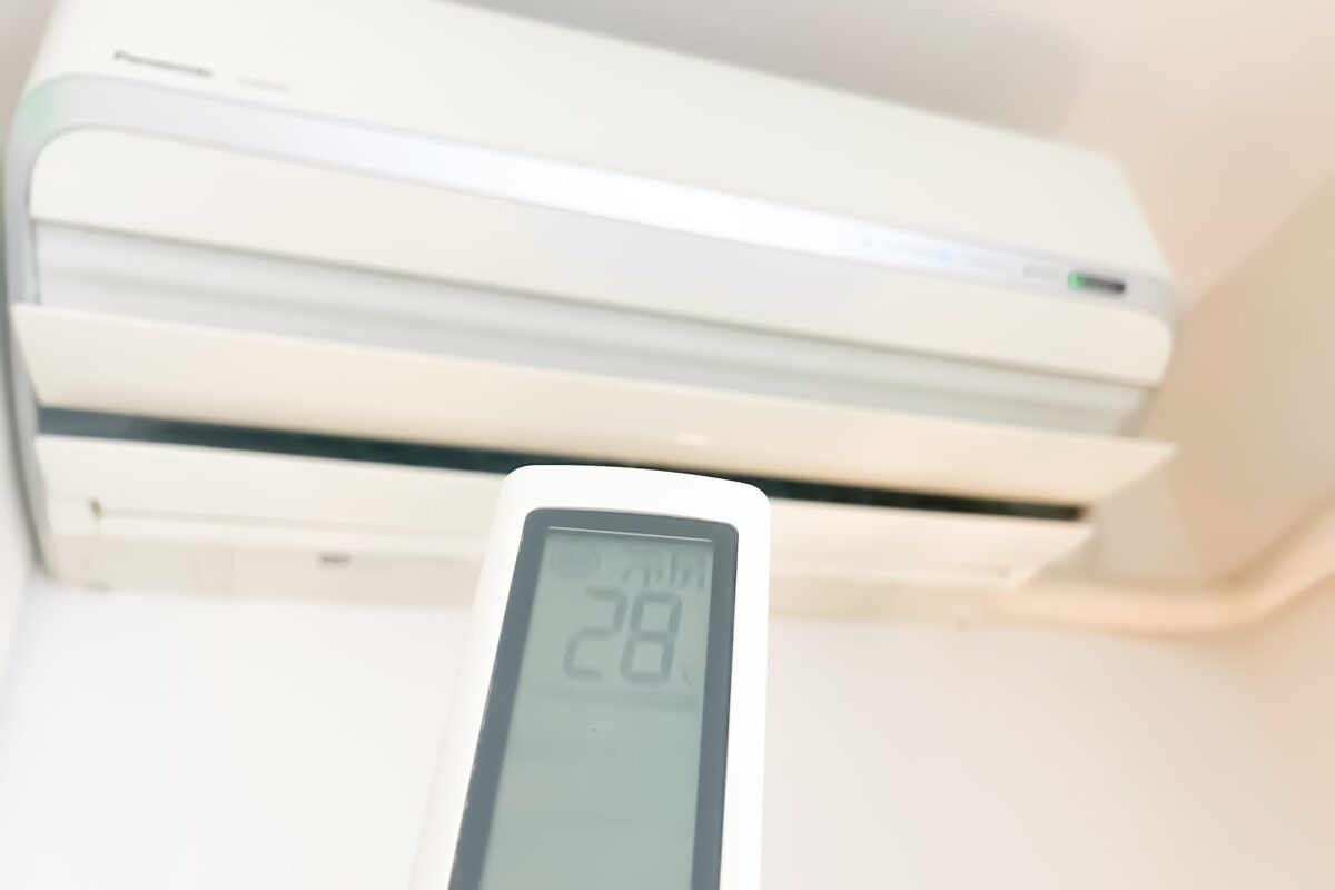 エアコン（28℃設定）