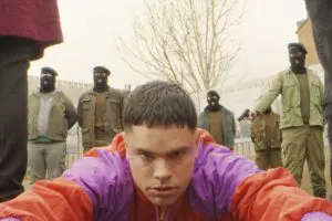 sirabee20250718kneec4