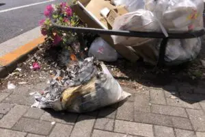 ゴミ袋から煙と火が…その「正体」にゾッとした　清掃員が改めて注意呼びかけ