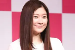 篠原涼子、30年間印象が変わらない要因のひとつは“髪” 美髪のための愛用ヘアケア商品は…:顔相鑑定