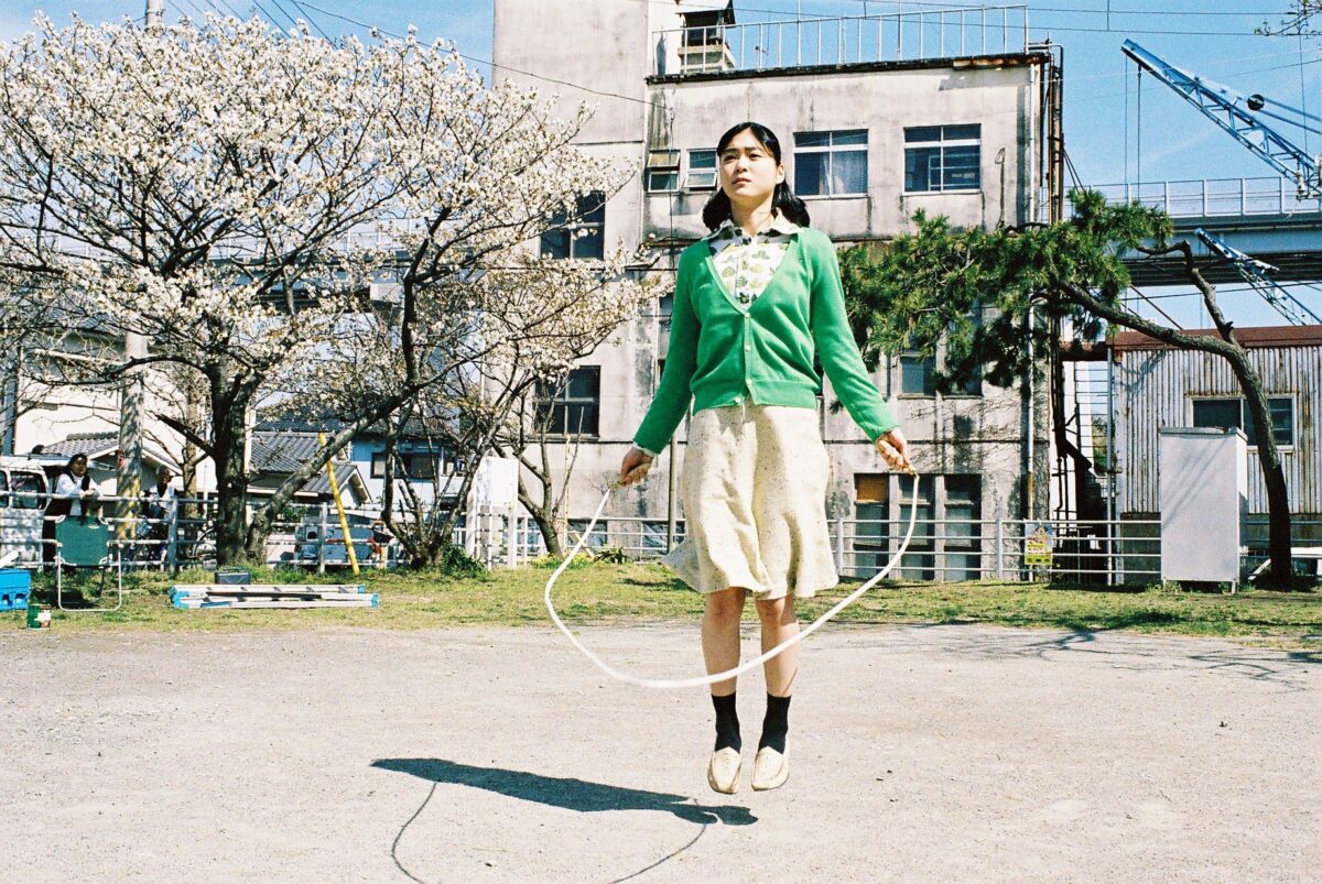 『亀は意外と速く泳ぐ』