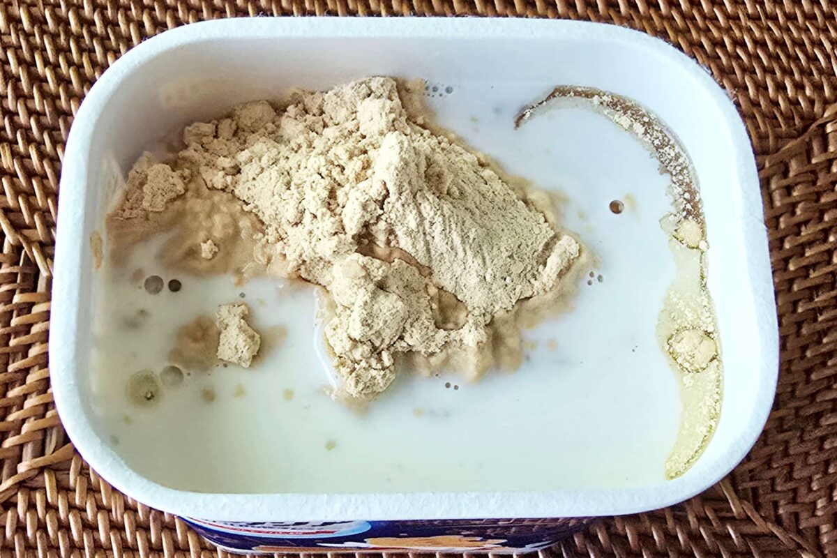 きな粉のヨーグルトアイス・はちみつ