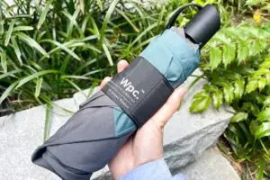 「リュックが濡れない折り畳み傘」使ってみたら最強　リュック通勤なら絶対コレ