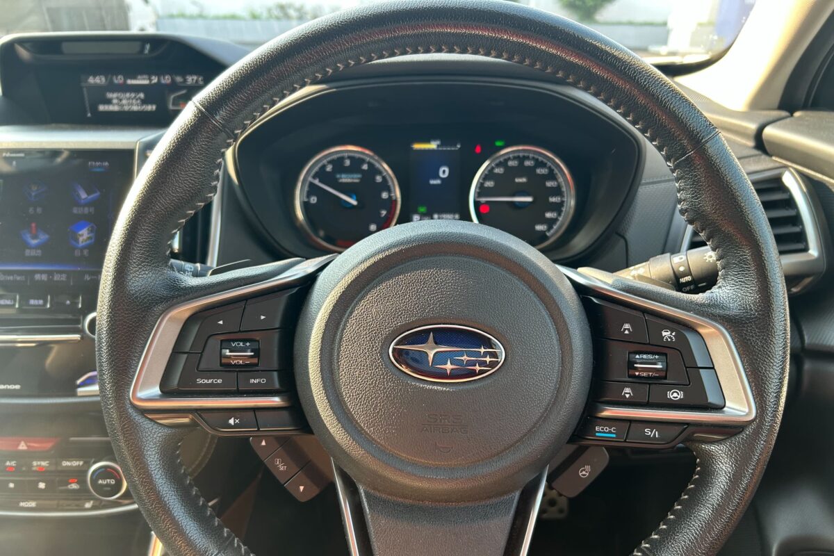 車・運転・ハンドル