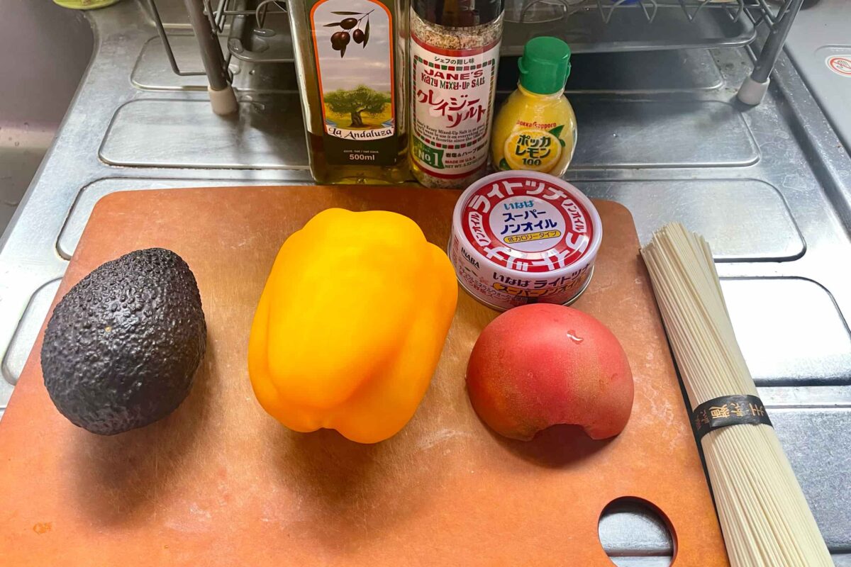 夏野菜とツナのクレイジーそうめん