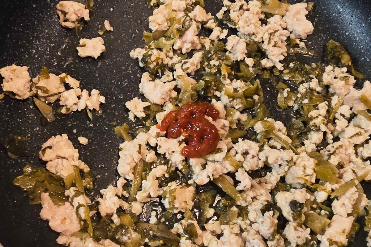 高菜とひき肉のピリ辛そうめん・豆板醤