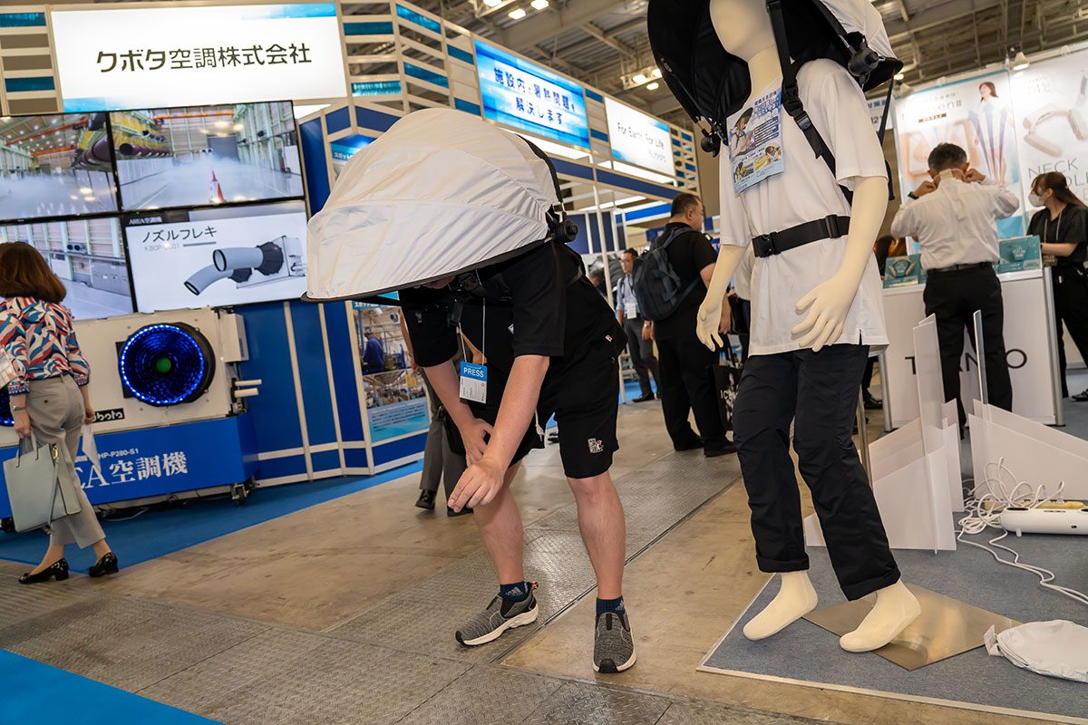 サンコー「ハンズフリー背負える日傘」