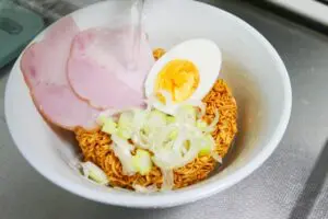 sirabee20250820ponyo3