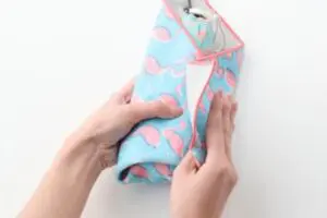 sirabee20250827kuttsukitaoru3