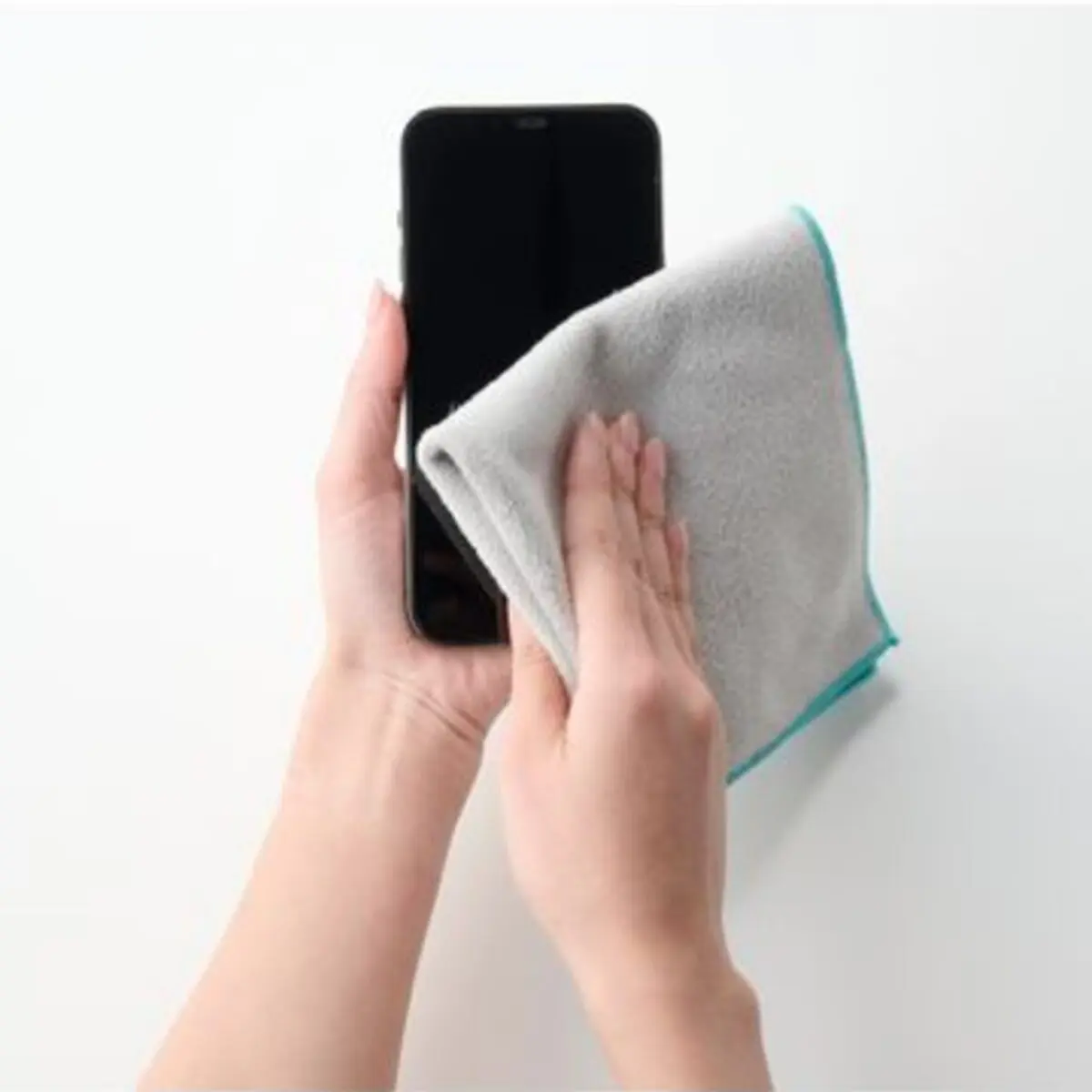 sirabee20250827kuttsukitaoru4