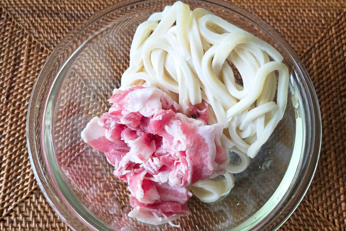 濃厚油そば風豚うどん・うどん