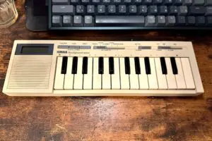 ハードオフで40年前の「エモすぎる」キーボード見つかり感動の嵐　ヤマハに開発経緯を聞いた