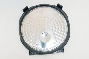 「炊飯器の蓋の裏」が話題に　毎回洗うのは6割、1割は“ほとんど洗わない”