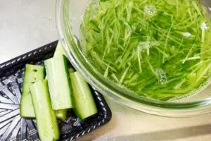 sirabee20250926cucumber_salad3