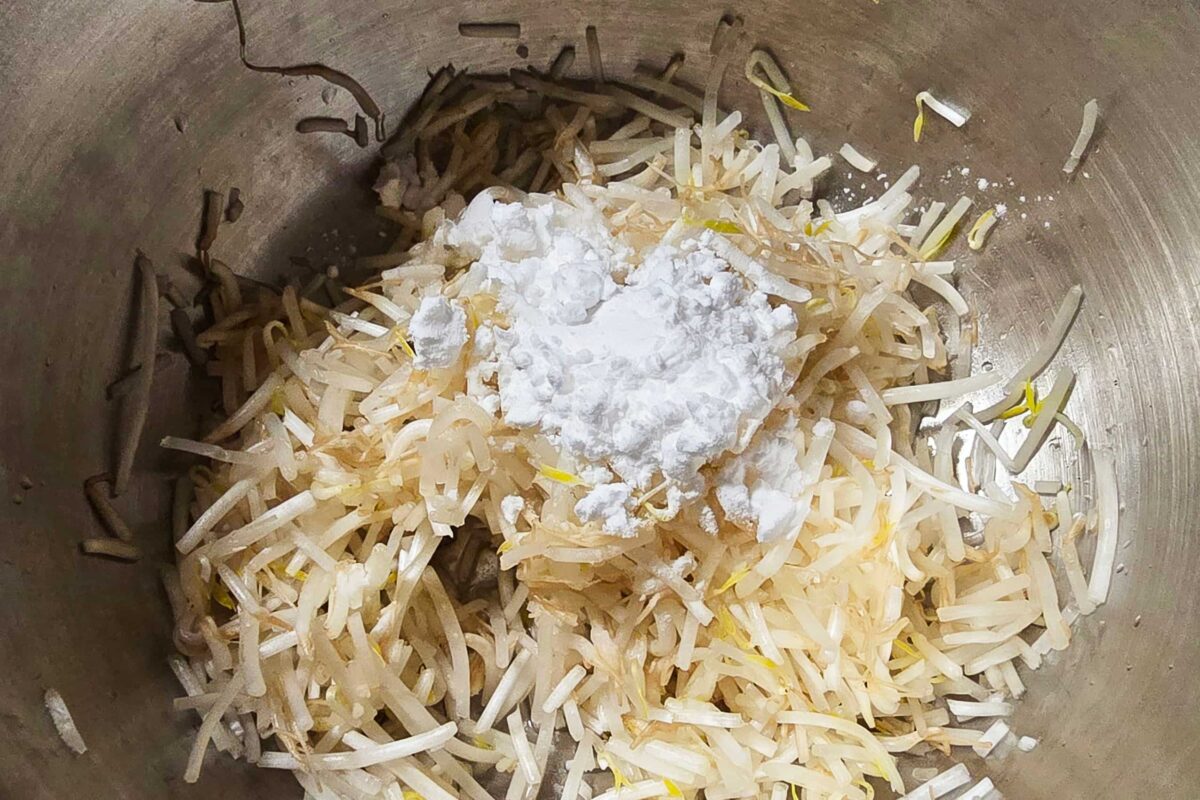 もやしみそつくね・片栗粉