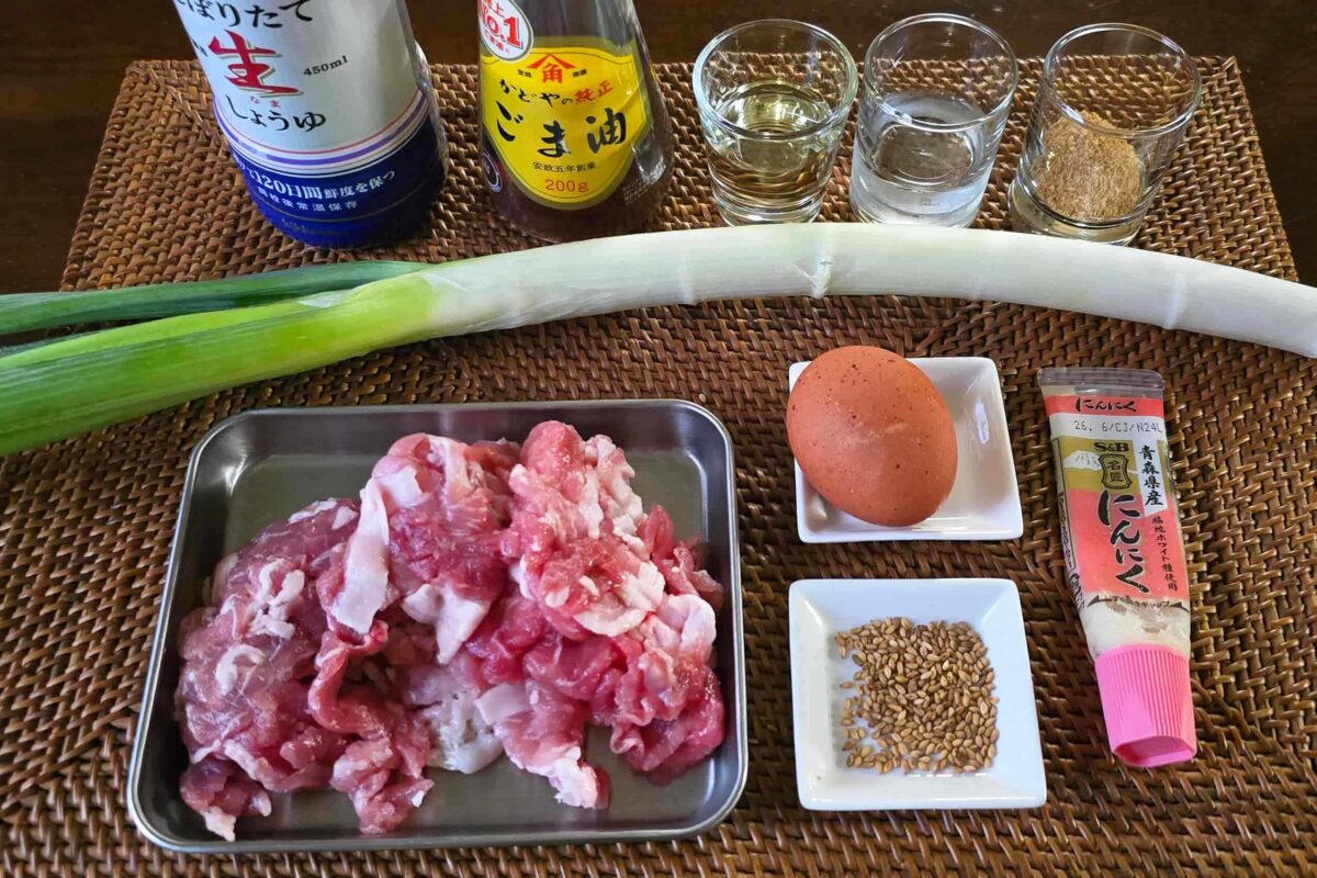 やわらか豚こま丼・材料