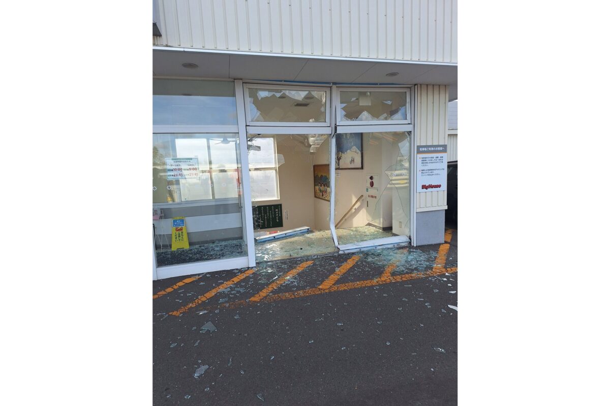 ビッグハウス旭町店の事故の様子