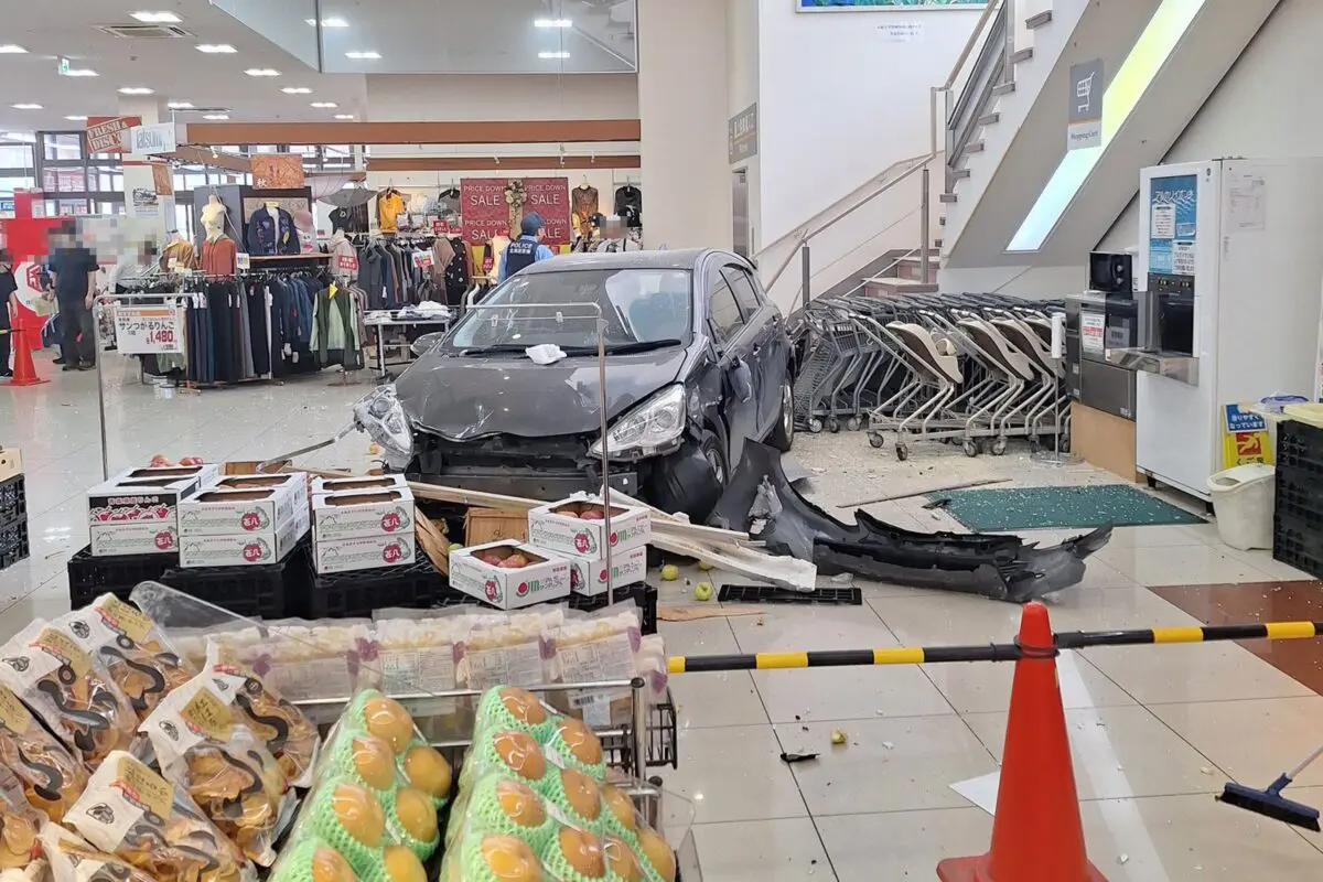 sirabee20251015caraccident4