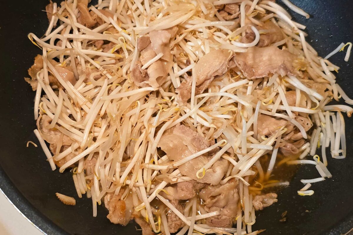 豚肉ともやしの旨み煮・もやし