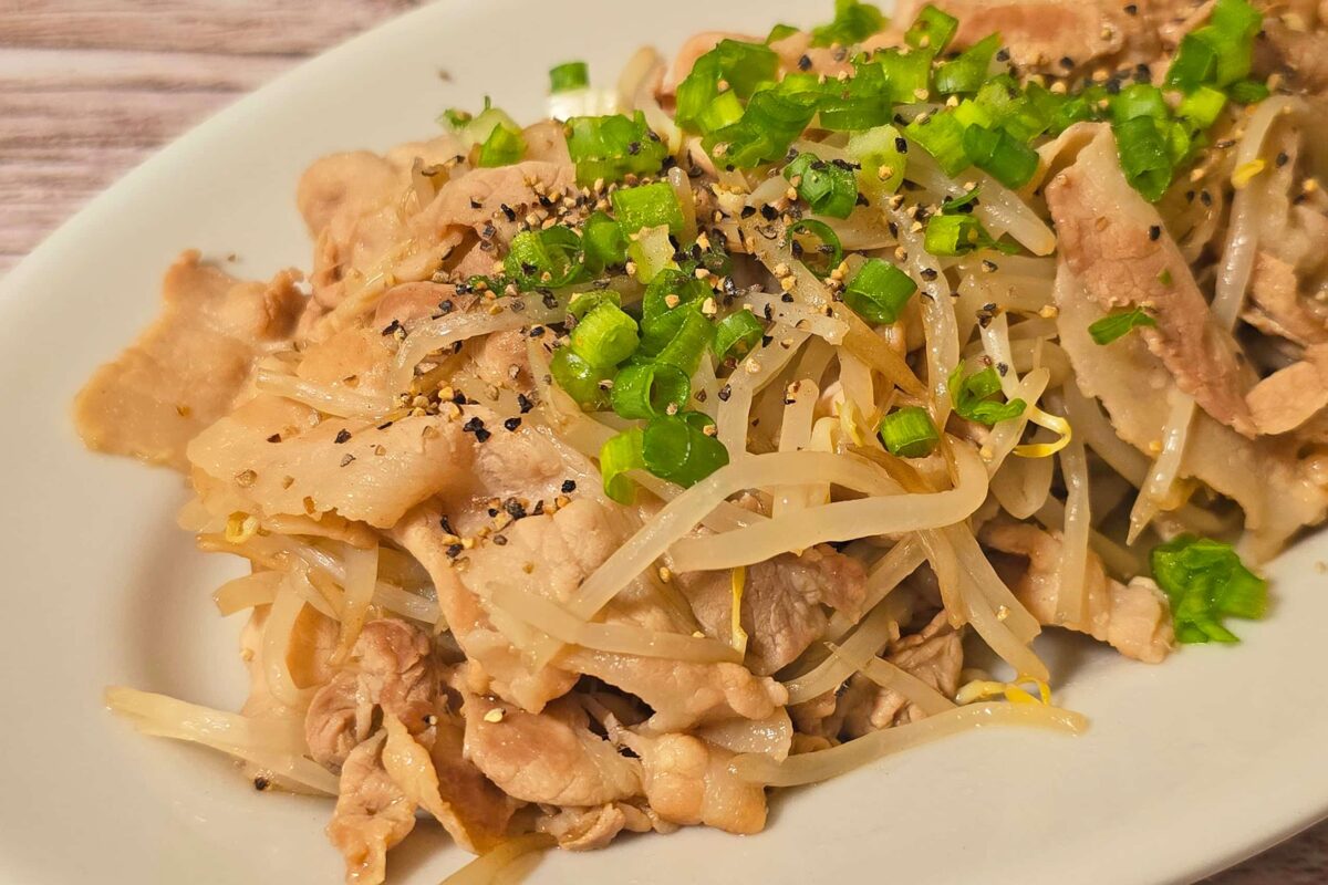 豚肉ともやしの旨み煮