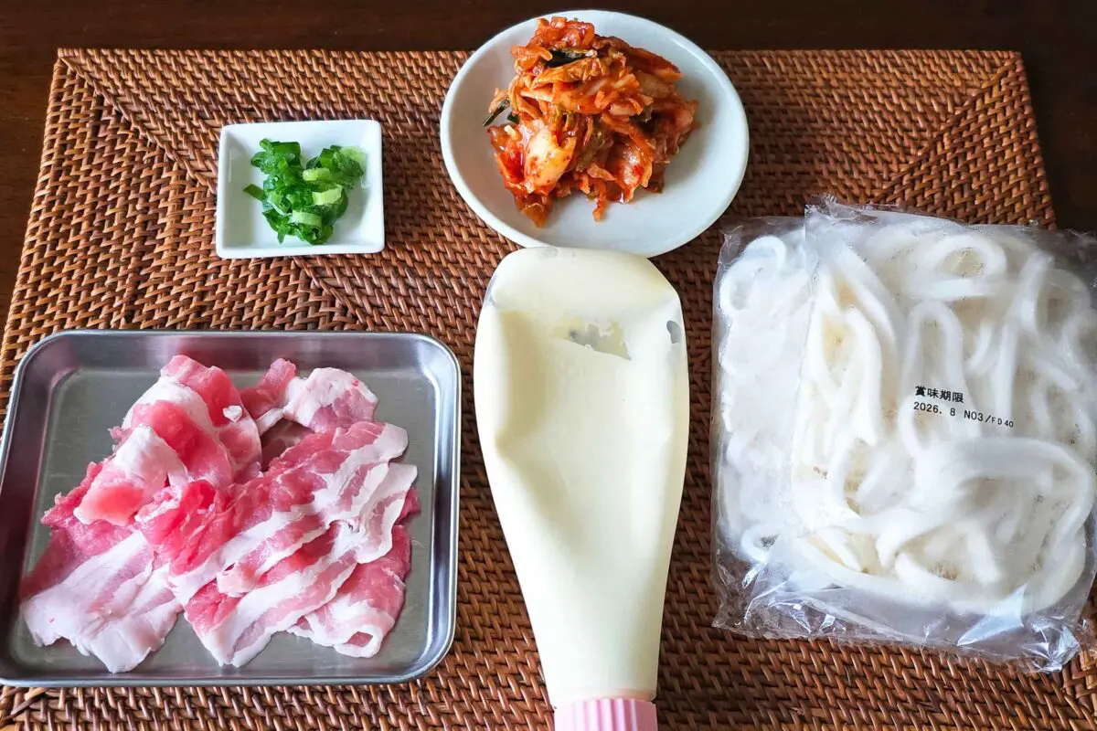 sirabee20251018udon1