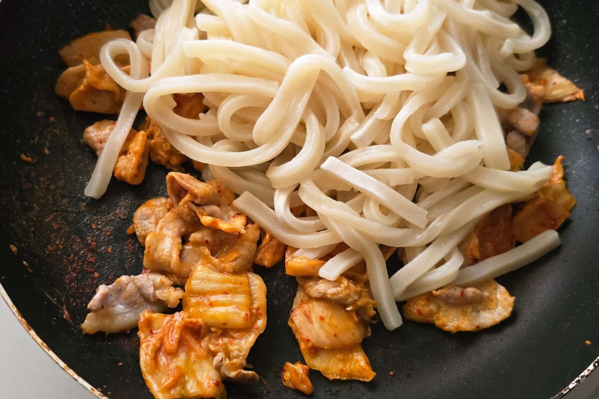 豚マヨキムチ焼きうどん・うどん