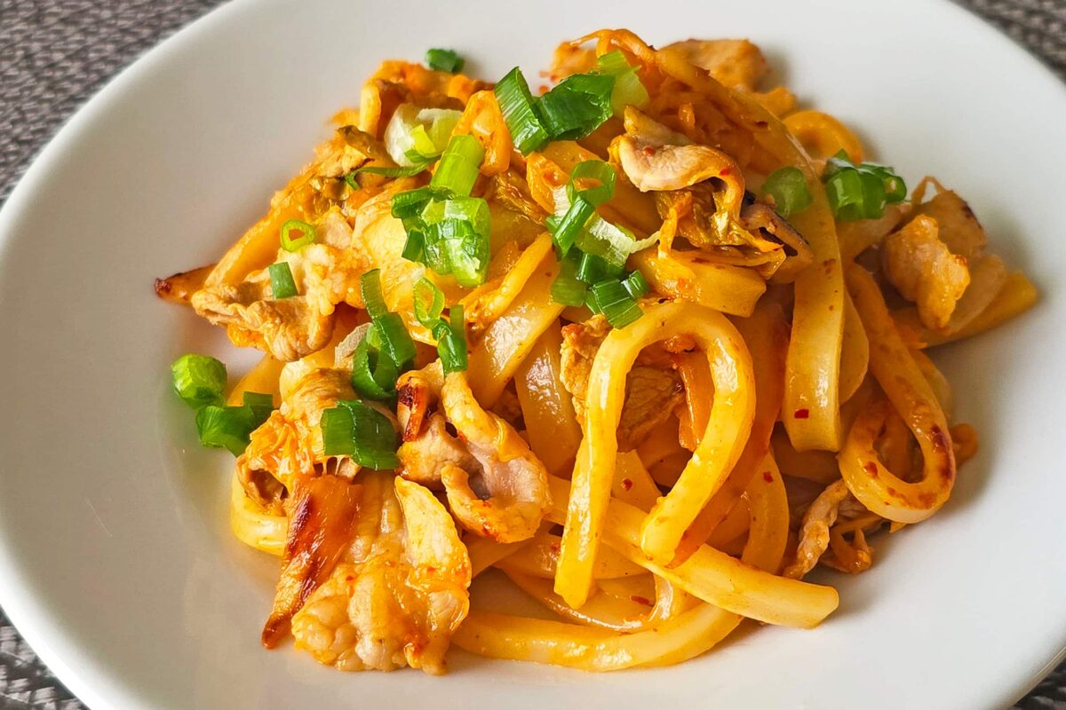 豚マヨキムチ焼きうどん