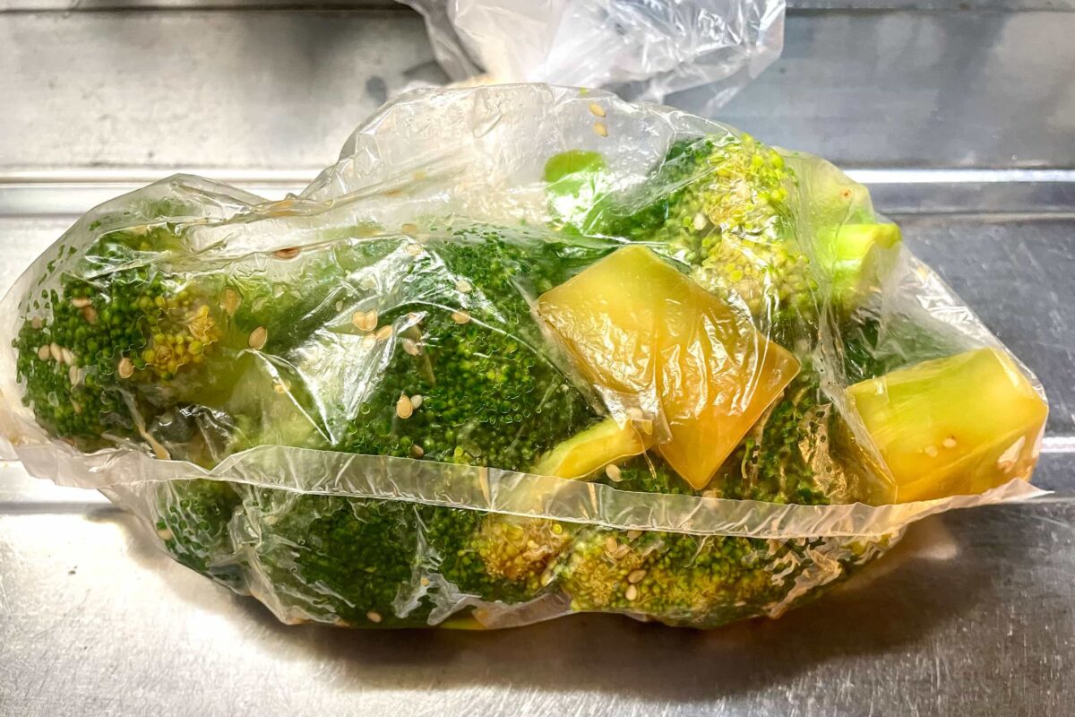 ブロッコリーのオイスター漬け