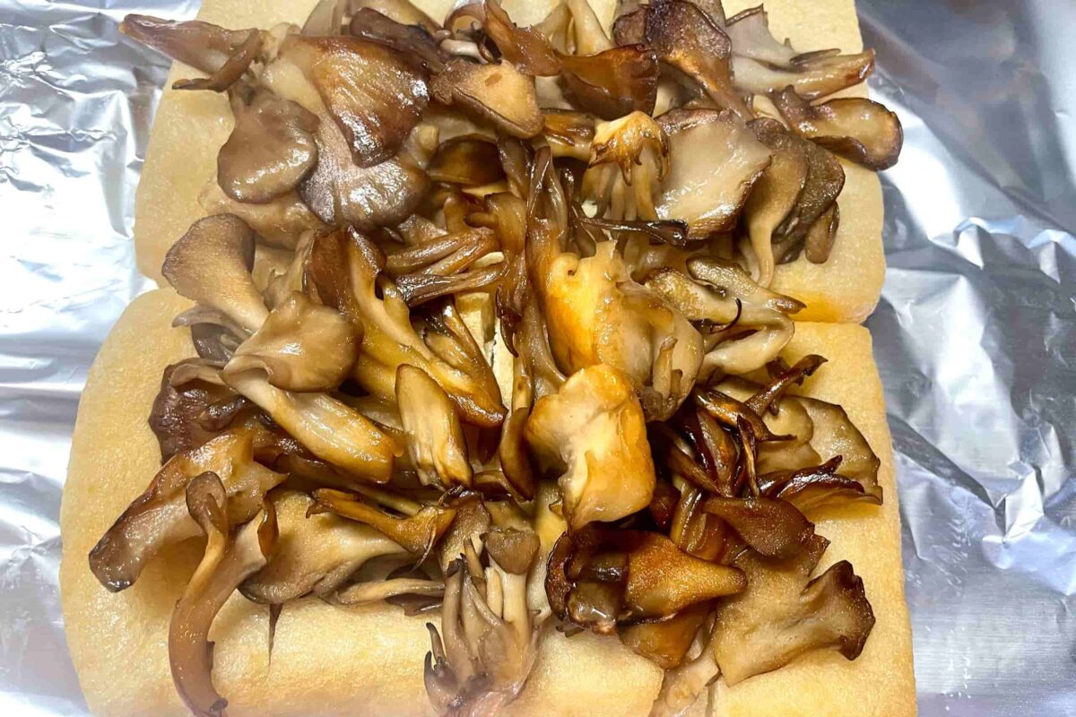 こんがり舞茸油揚げピザ