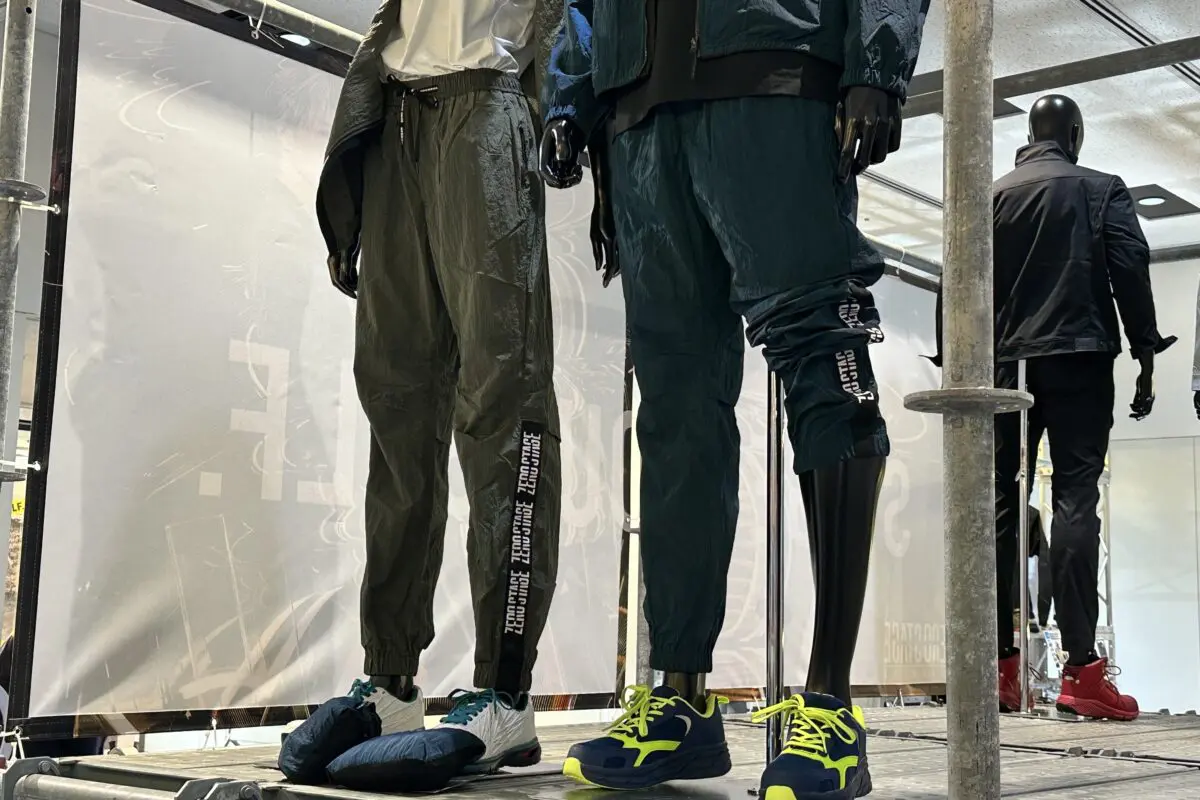 sirabee20251027workman-sgyougi7