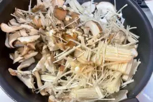 sirabee20251107soringroll4