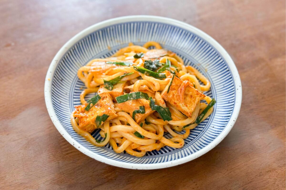 キムチ厚揚げ焼きうどん