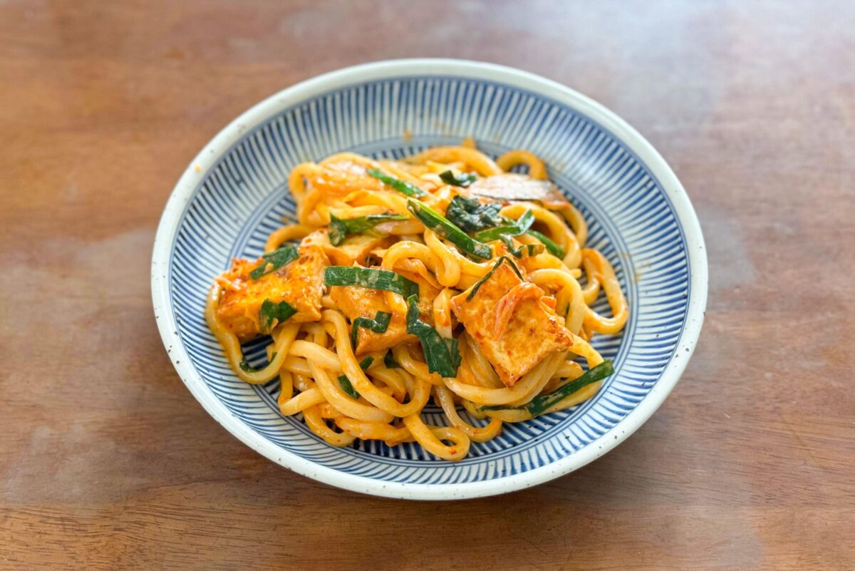 キムチ厚揚げ焼きうどん