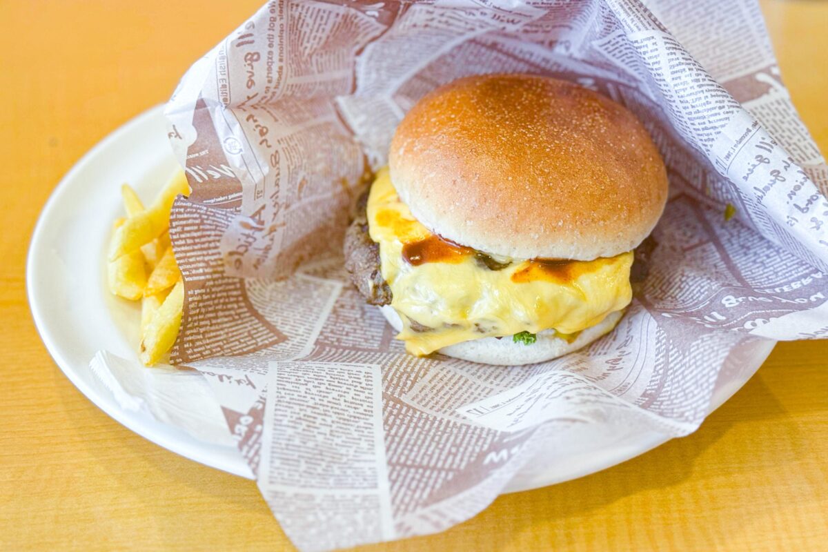 ガスト「ガストスマッシュバーガーポテトフライ付き」