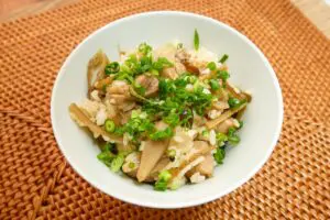 ロバート馬場、秘伝の「鶏めし」は炊き込まないから簡単　味付けはたった“コレ”だけ