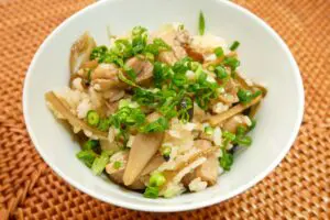 sirabee20251112torimeshi6