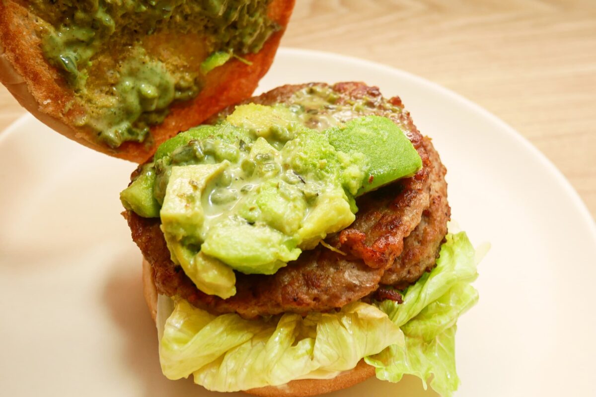 アボカドバーガー